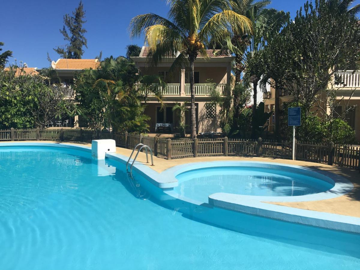 Beachfront Villa In A Beautiful And Secured Complex Flic en Flac Экстерьер фото
